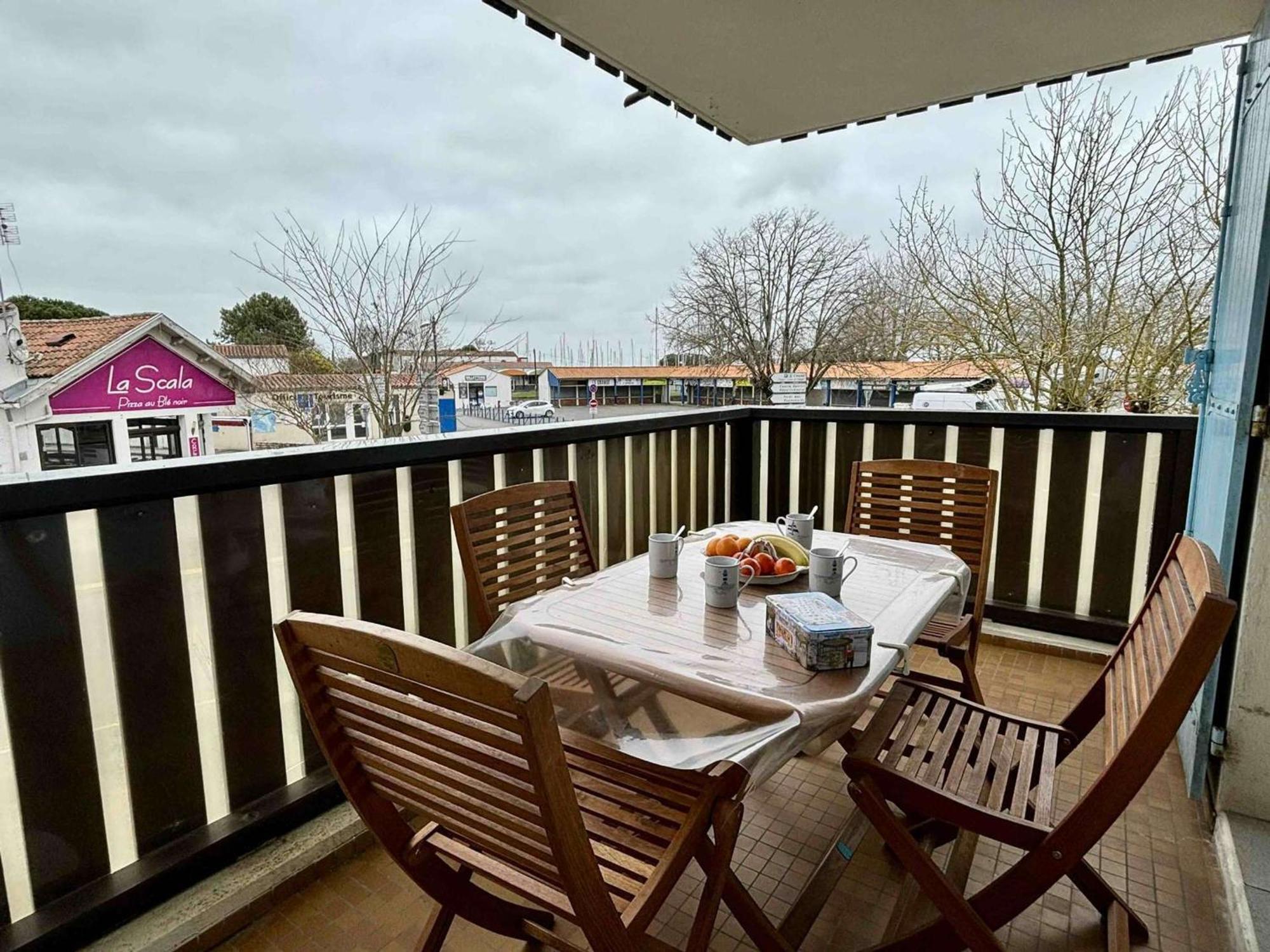 Appartement Cosy A Saint-Georges-D'Oleron, 4 Couchages, Proche Mer Et Commerces, Avec Balcon Et Parking - Fr-1-246A-295 Exterior photo